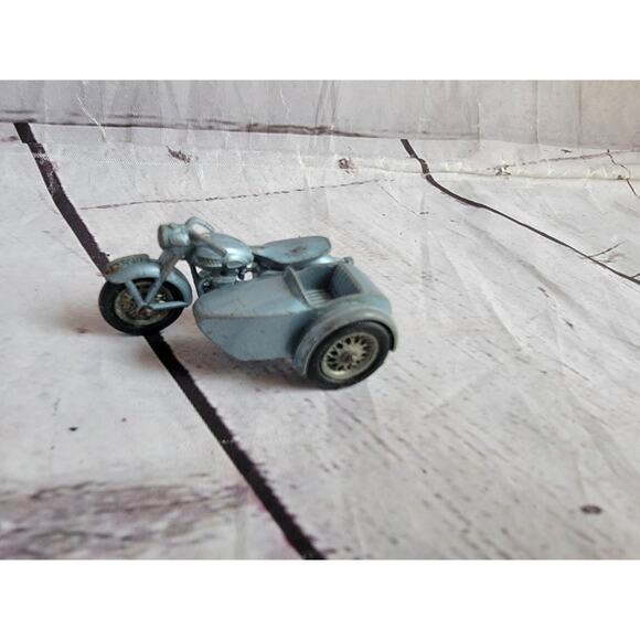 Vintage 1960's Matchbox Lesney No 4 Triumph T110 Motorcycle and Sidecar England - Picture 1 of 5